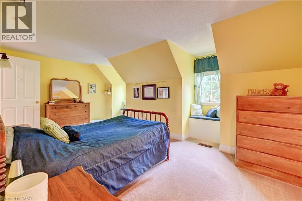11 Lorraine Drive, Linwood, ON