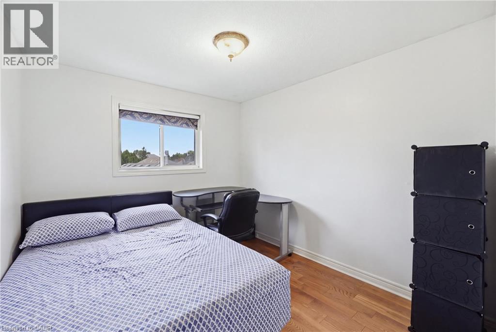 11 Redtail Crescent, Hamilton, ON