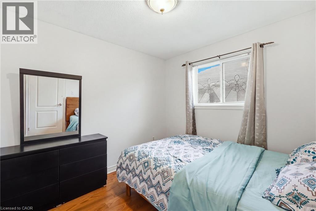 11 Redtail Crescent, Hamilton, ON