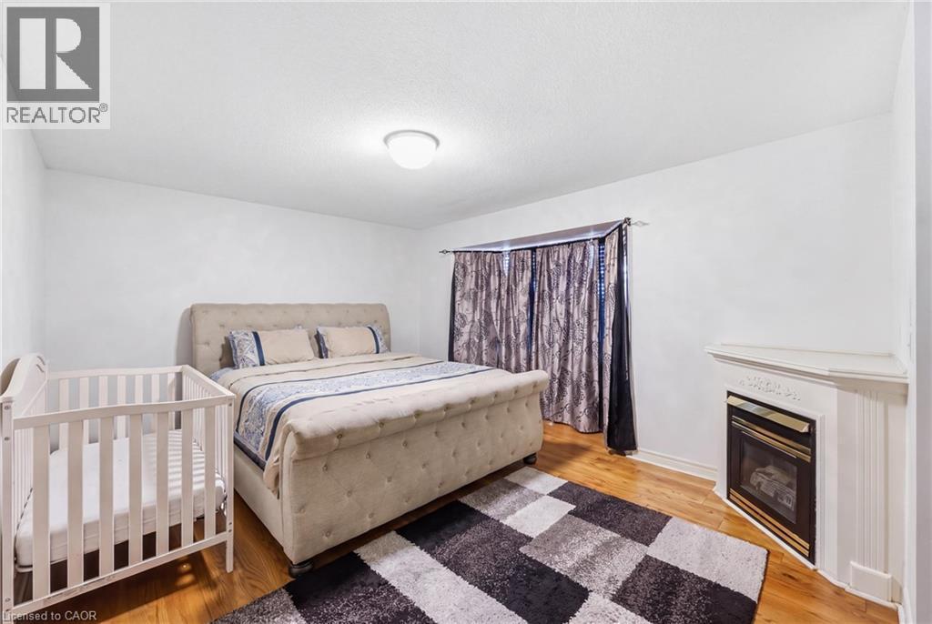 11 Redtail Crescent, Hamilton, ON