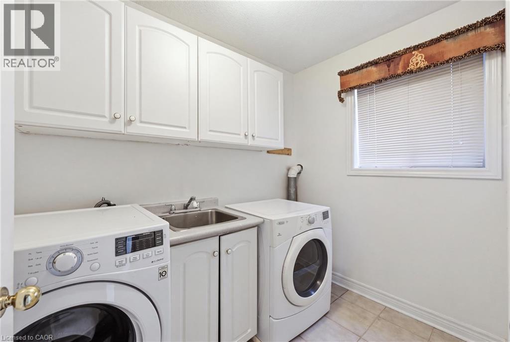 11 Redtail Crescent, Hamilton, ON