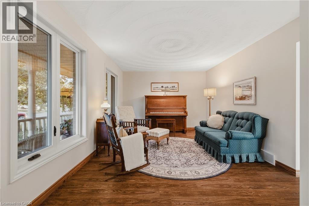 216 Alderview Drive, New Dundee, ON