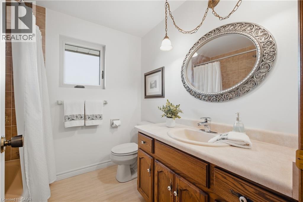 216 Alderview Drive, New Dundee, ON