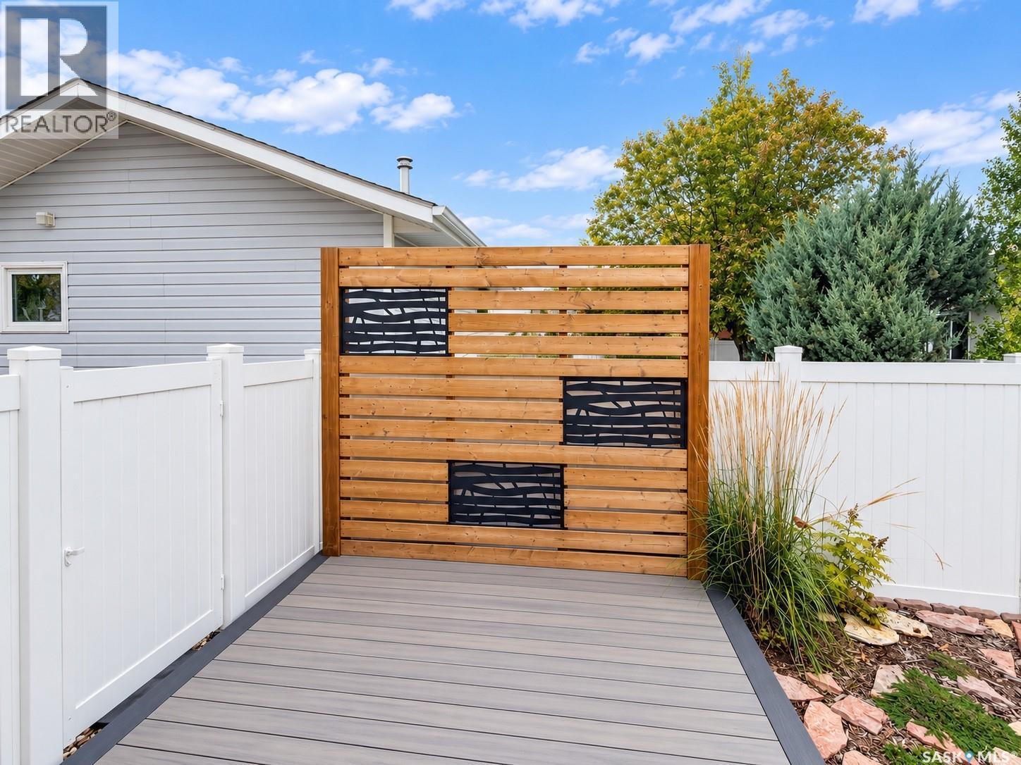 21 Wilfred Street, Grand Coulee, SK