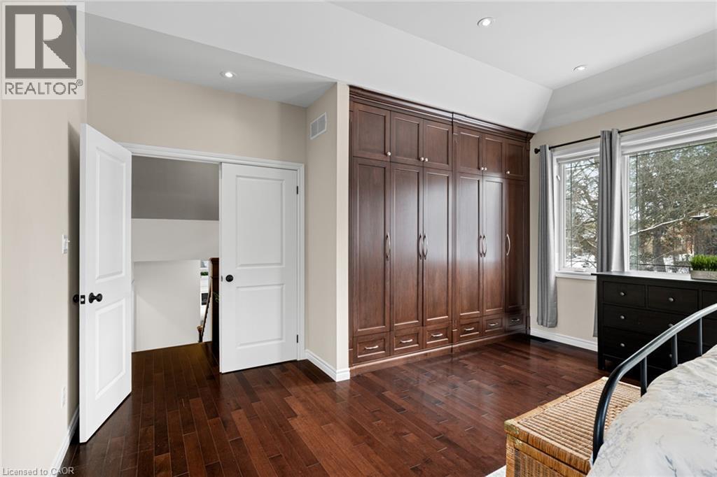 75 Lyon Avenue, Guelph, ON