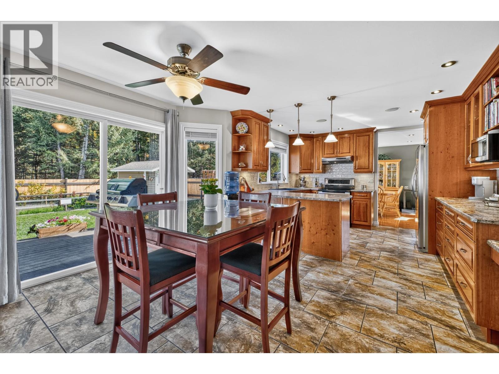 939 Fraser Avenue, 100 Mile House, BC