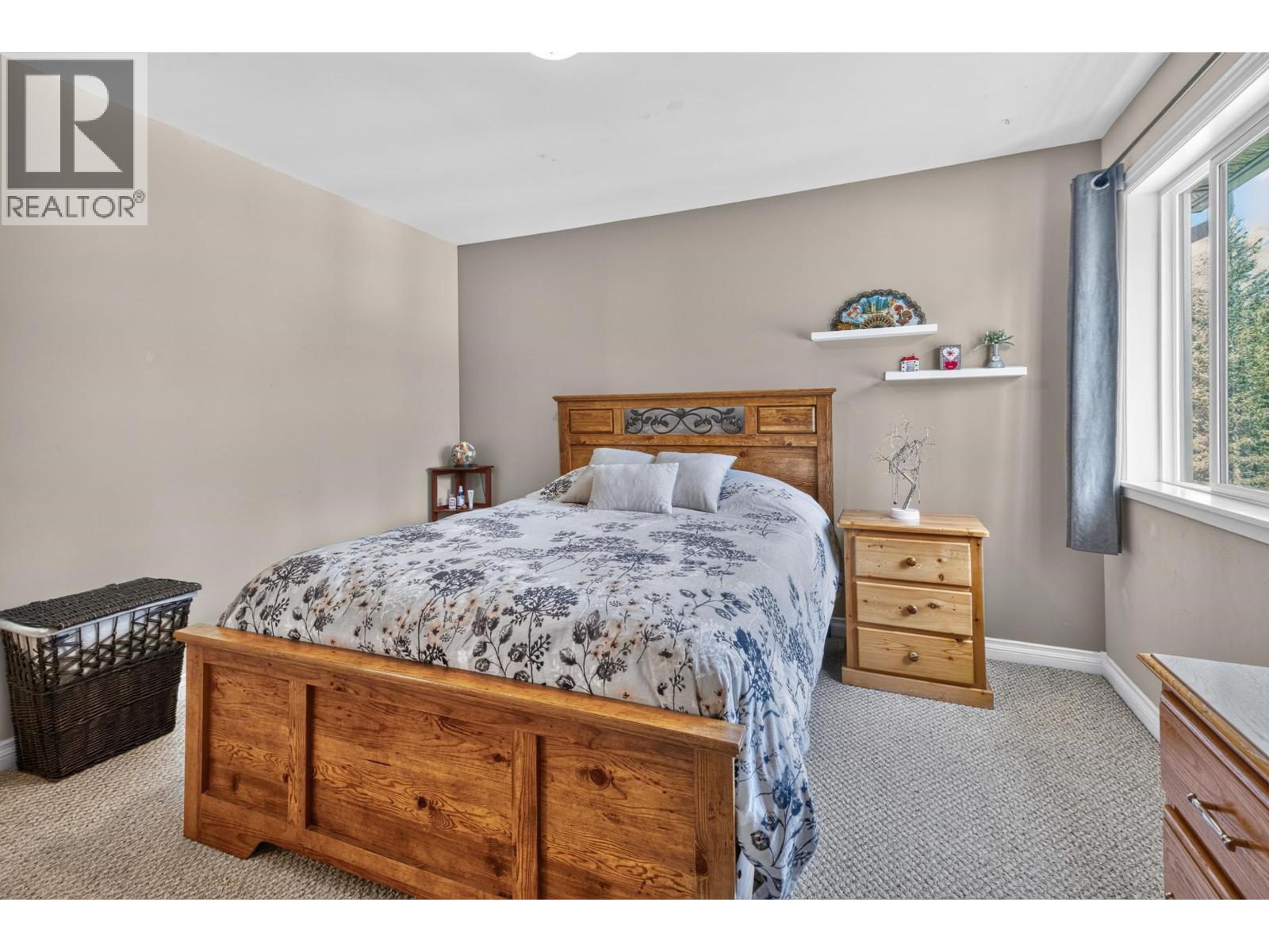 939 Fraser Avenue, 100 Mile House, BC