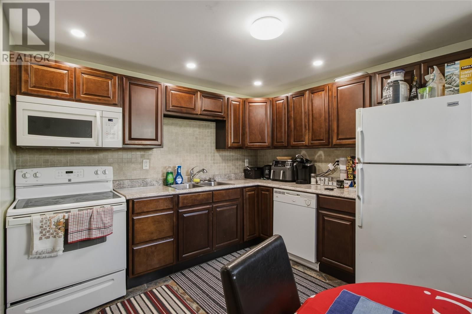 48 Amherst Heights, St. John'S, NL