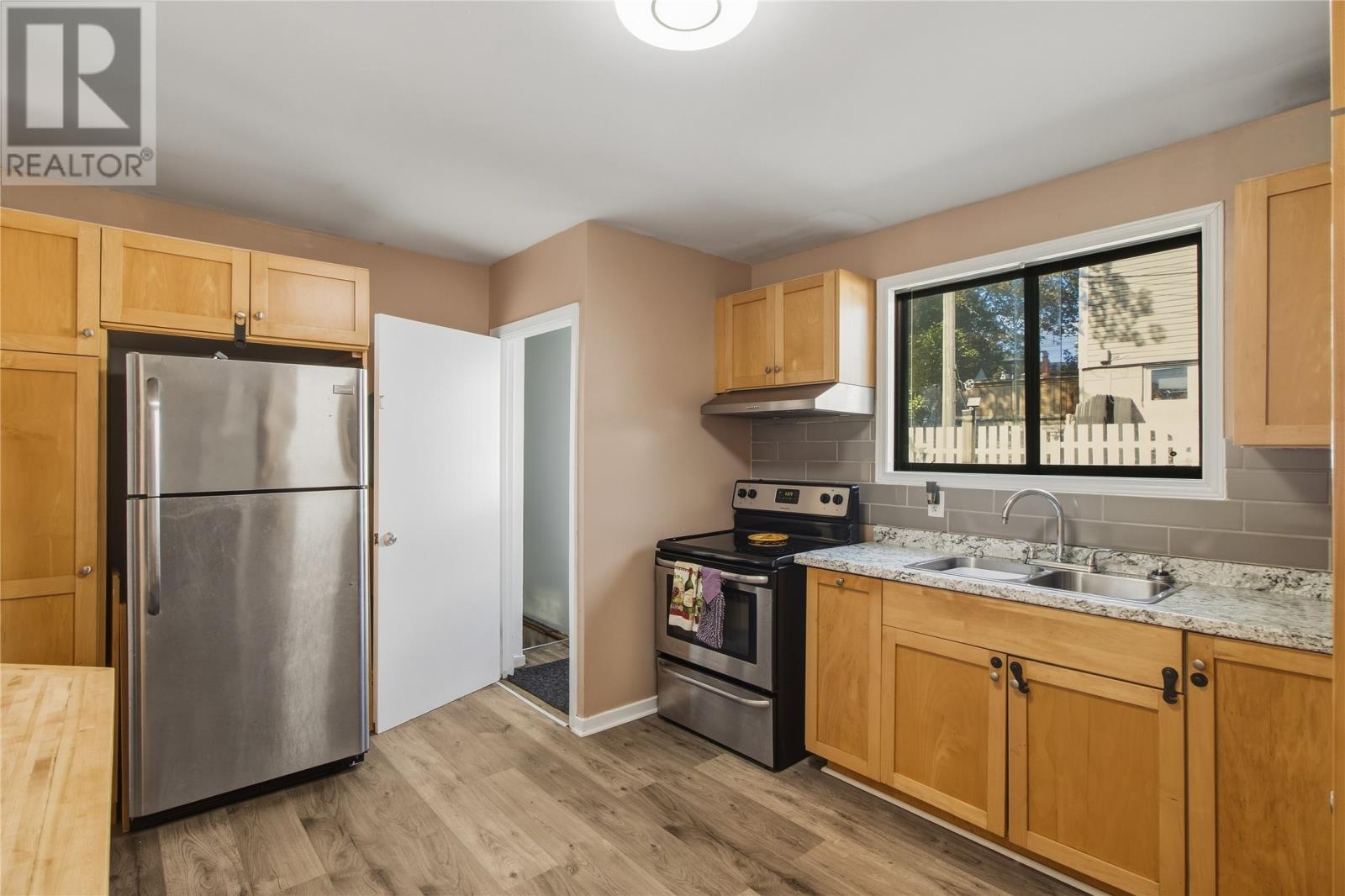 48 Amherst Heights, St. John'S, NL