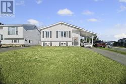 31 Princeton Crescent Mount Pearl, NL A1N 2Y6