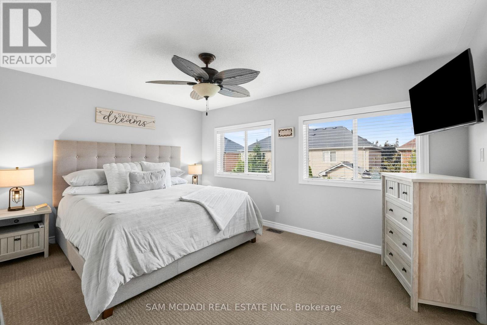 2191 Coldwater Street, Burlington, ON - Indoor Photo Showing Bedroom
