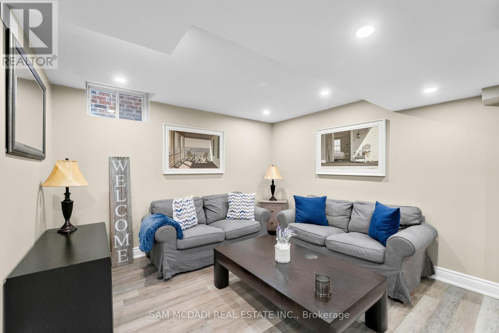 2191 Coldwater Street, Burlington, ON - Indoor