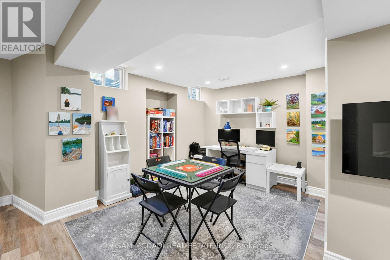 2191 Coldwater Street, Burlington, ON - Indoor
