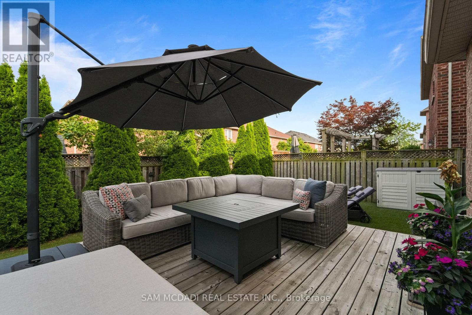 2191 Coldwater Street, Burlington, ON - Outdoor With Deck Patio Veranda With Exterior