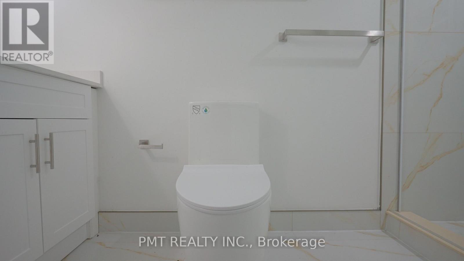 143 Elgin Crescent, Waterloo, ON - Indoor Photo Showing Bathroom
