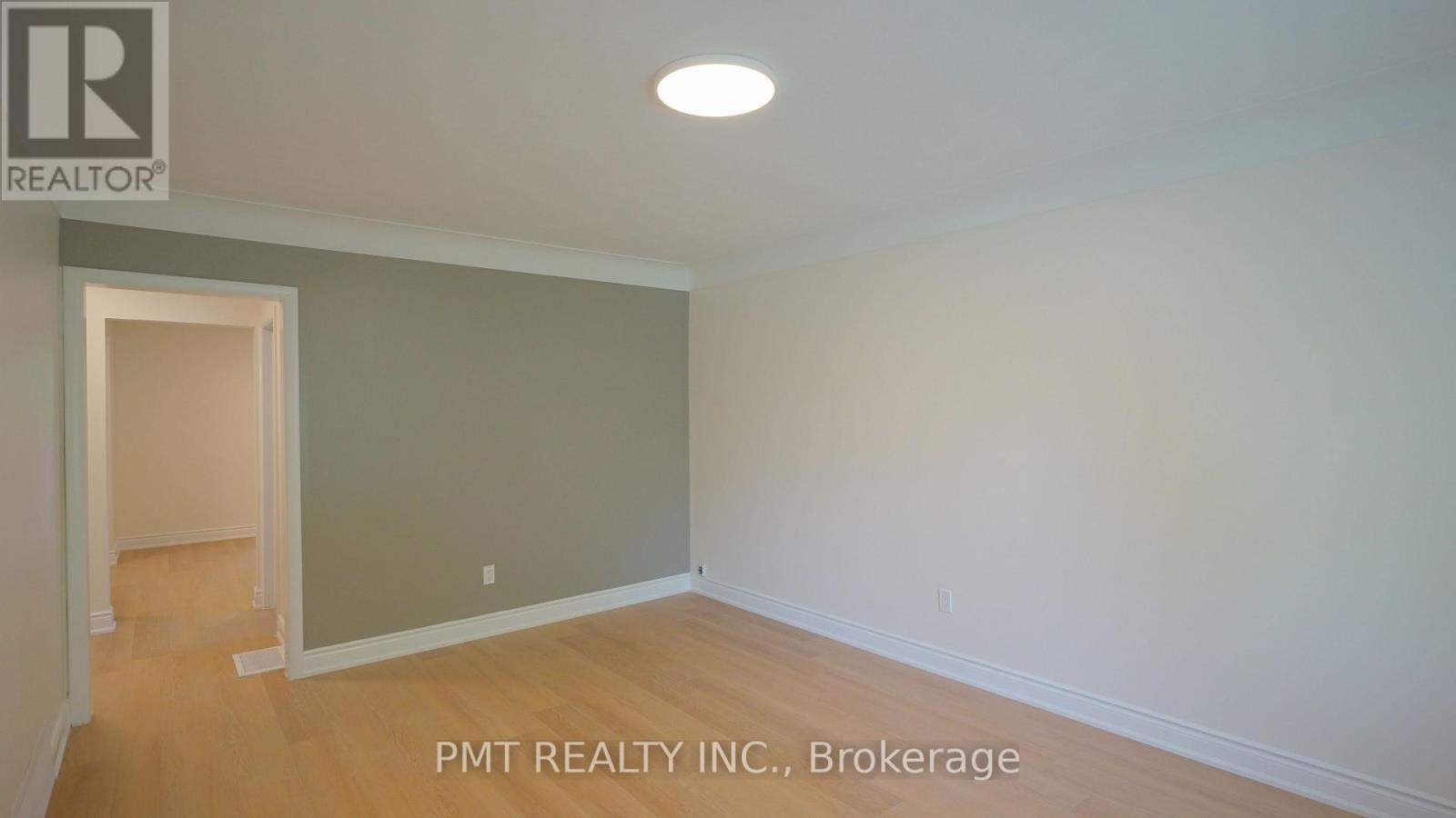 143 Elgin Crescent, Waterloo, ON - Indoor Photo Showing Other Room