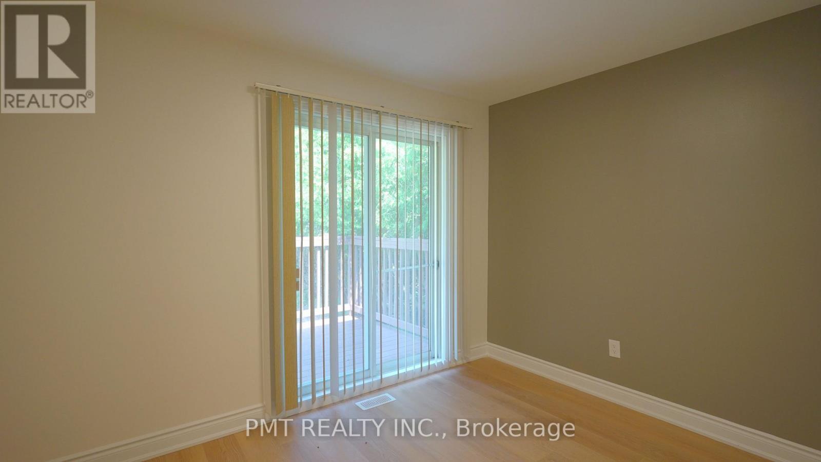 143 Elgin Crescent, Waterloo, ON - Indoor Photo Showing Other Room
