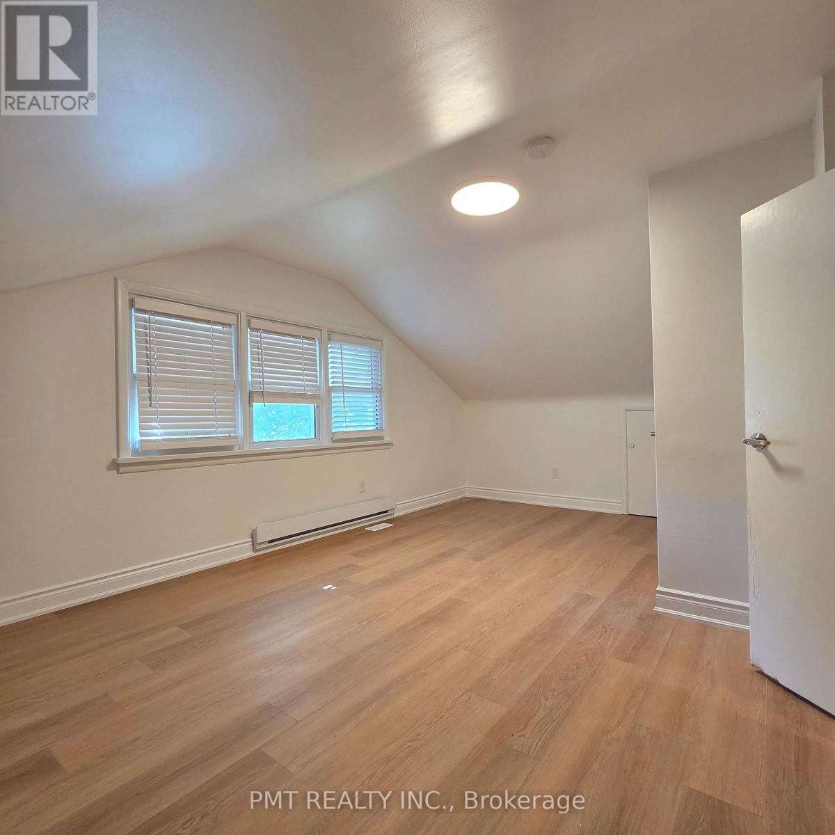 143 Elgin Crescent, Waterloo, ON