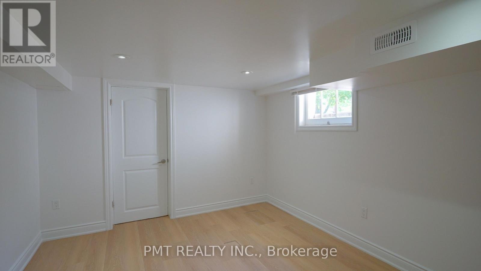 143 Elgin Crescent, Waterloo, ON