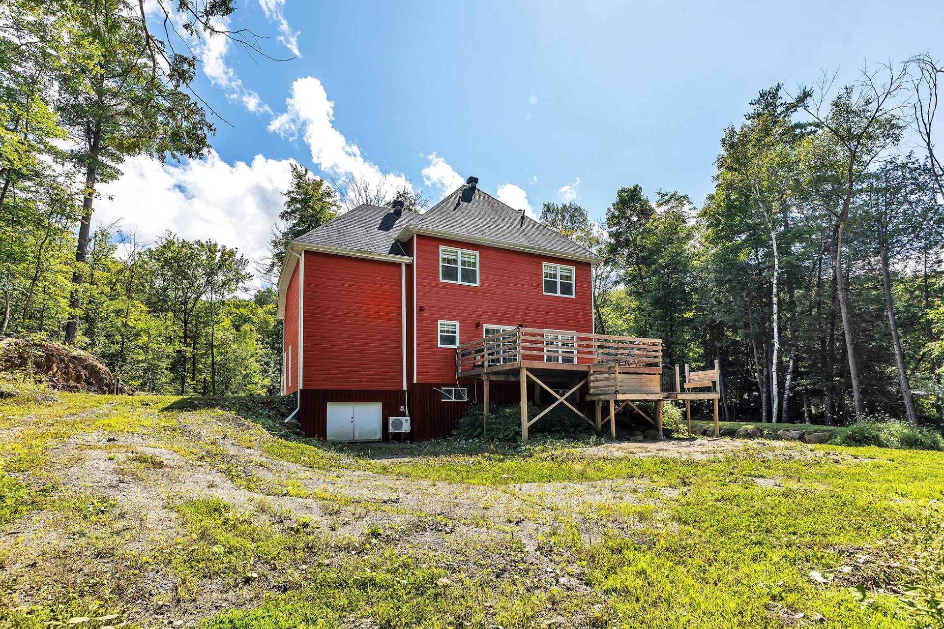 Back of Structure - 16 Ch. De La Perdrix, Val-Des-Monts, QC - Outdoor