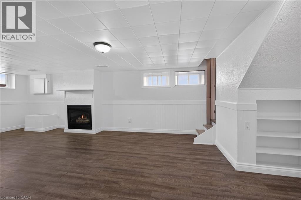 89 Wise Crescent, Hamilton, ON - Indoor Photo Showing Other Room With Fireplace