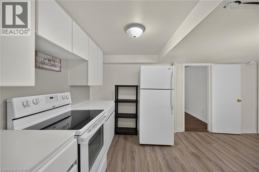 89 Wise Crescent, Hamilton, ON - Indoor Photo Showing Laundry Room