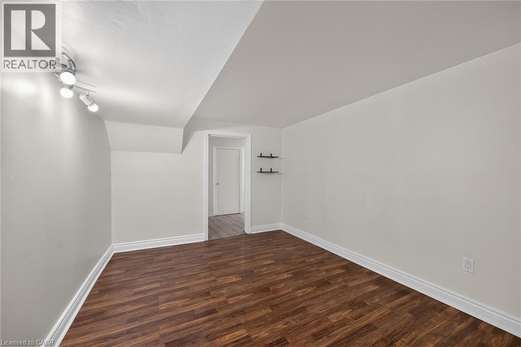 89 Wise Crescent, Hamilton, ON - Indoor Photo Showing Other Room