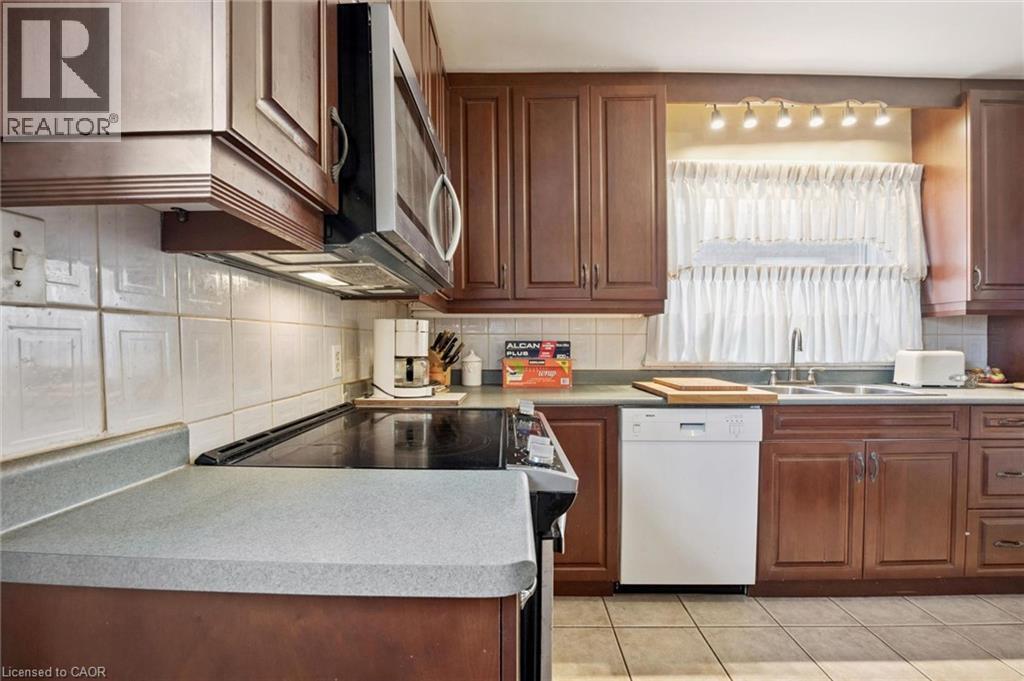 1873 Main Street E, Hamilton, ON - Indoor Photo Showing Kitchen With Double Sink