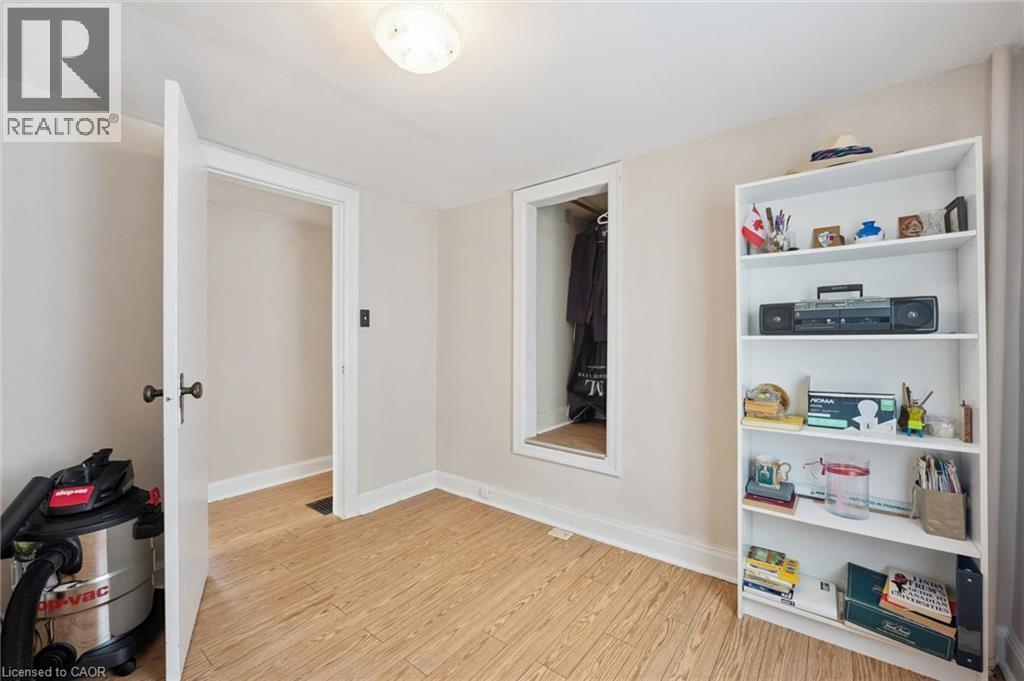 1873 Main Street E, Hamilton, ON - Indoor Photo Showing Other Room