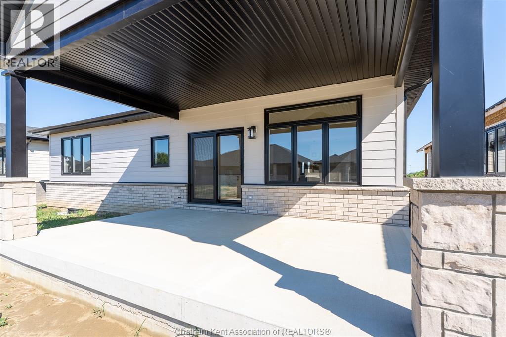 56 Lantern Lane, Chatham, ON - Outdoor With Deck Patio Veranda
