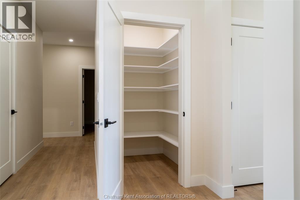 56 Lantern Lane, Chatham, ON - Indoor