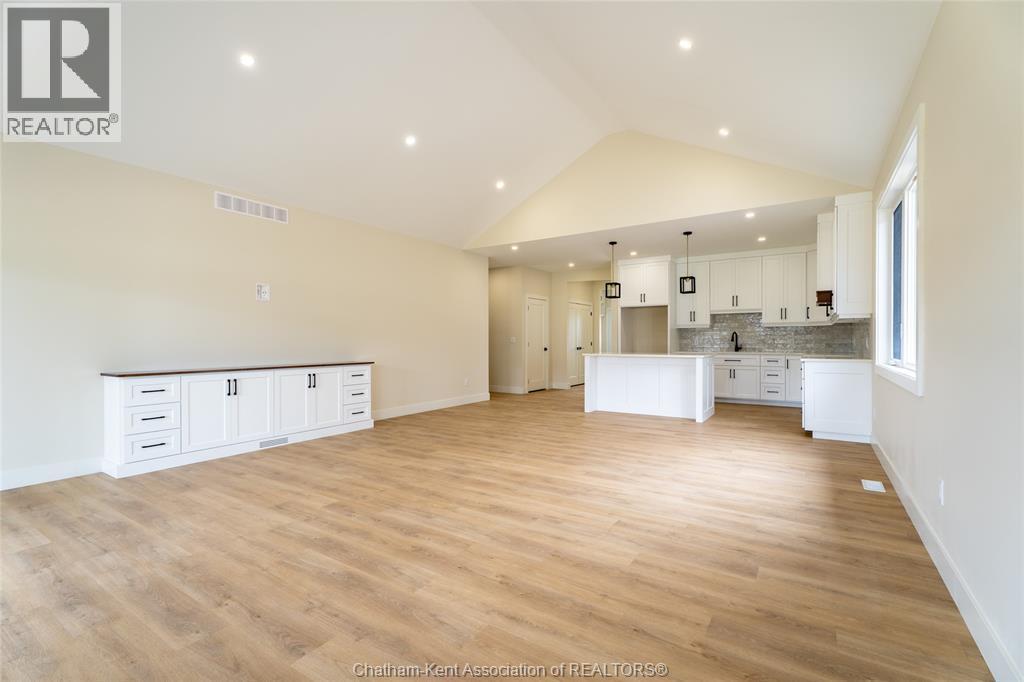 56 Lantern Lane, Chatham, ON - Indoor