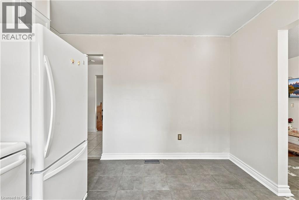 34 Lisajane Court, Hamilton, ON - Indoor