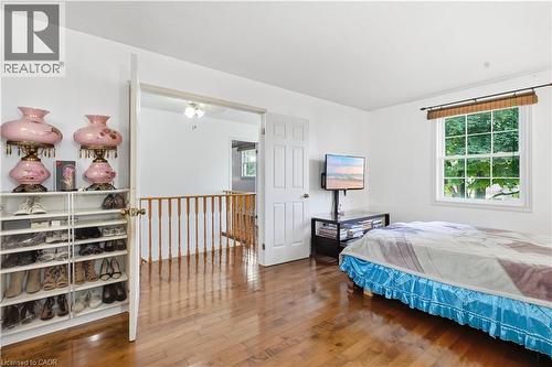 34 Lisajane Court, Hamilton, ON - Indoor Photo Showing Bedroom