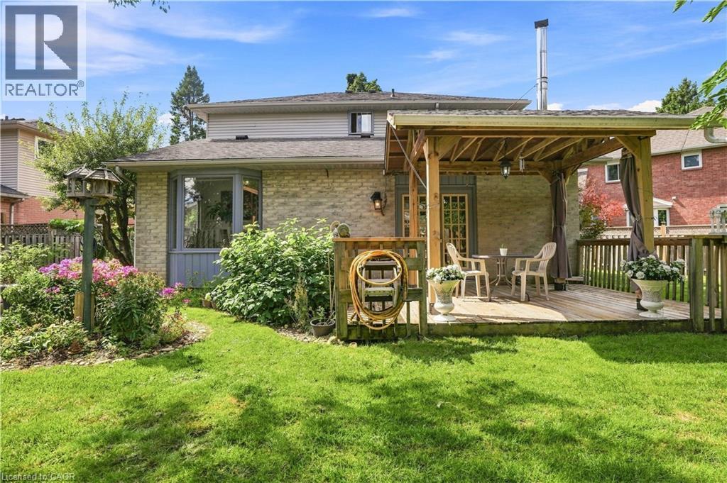 34 Lisajane Court, Hamilton, ON - Outdoor With Deck Patio Veranda