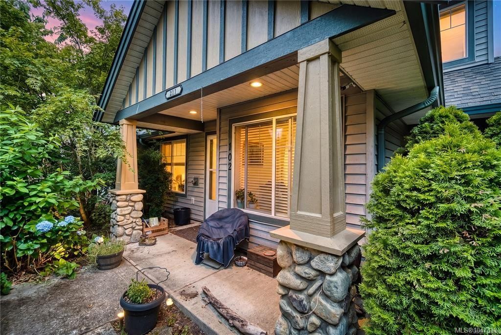 #202-211 Victoria Rd, Nanaimo, BC