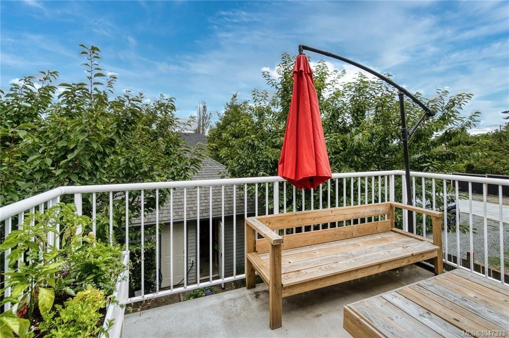 #202-211 Victoria Rd, Nanaimo, BC