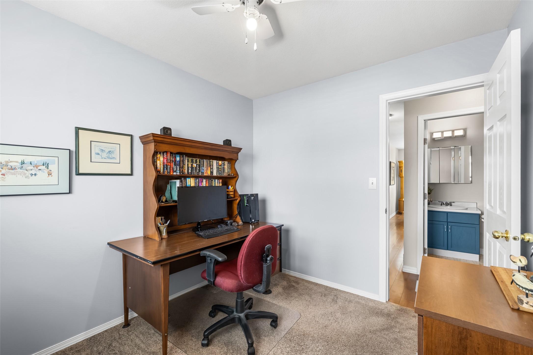 2433 Mcleary N Crescent, Cranbrook, BC - Indoor Photo Showing Office