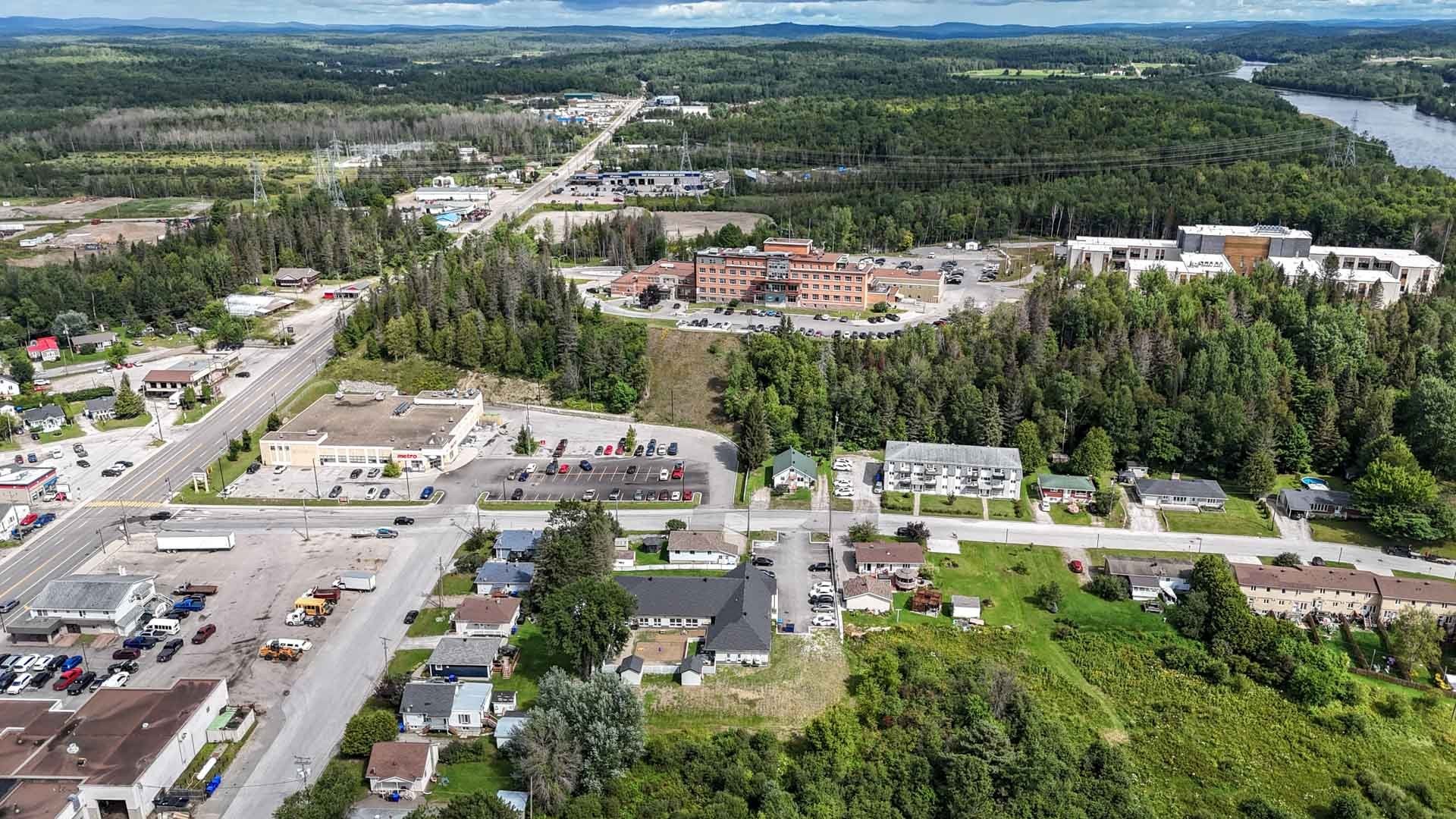Vue d'ensemble - 181 Rue Beaulieu, Maniwaki, QC - Outdoor With View