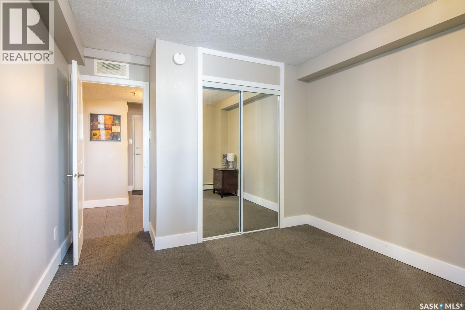 201 320 5Th Avenue N, Saskatoon, SK - Indoor Photo Showing Other Room