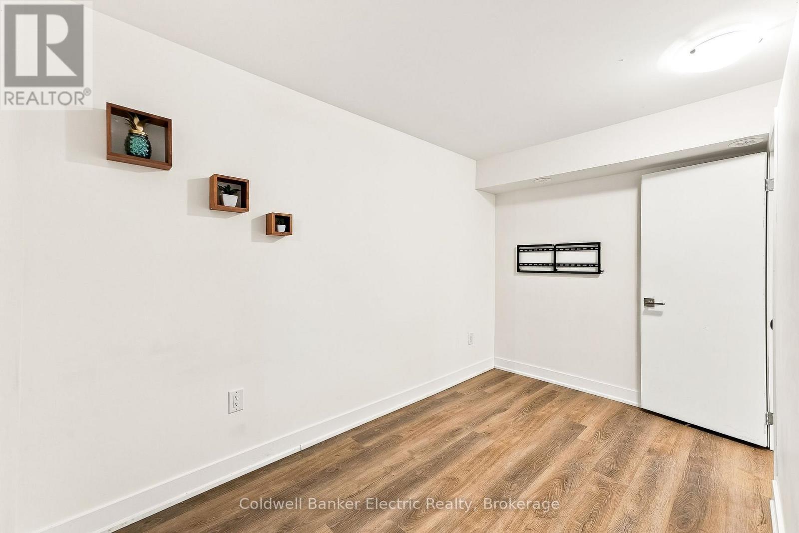 42 William Duncan Road, Toronto (Downsview-Roding-Cfb), ON - Indoor Photo Showing Other Room