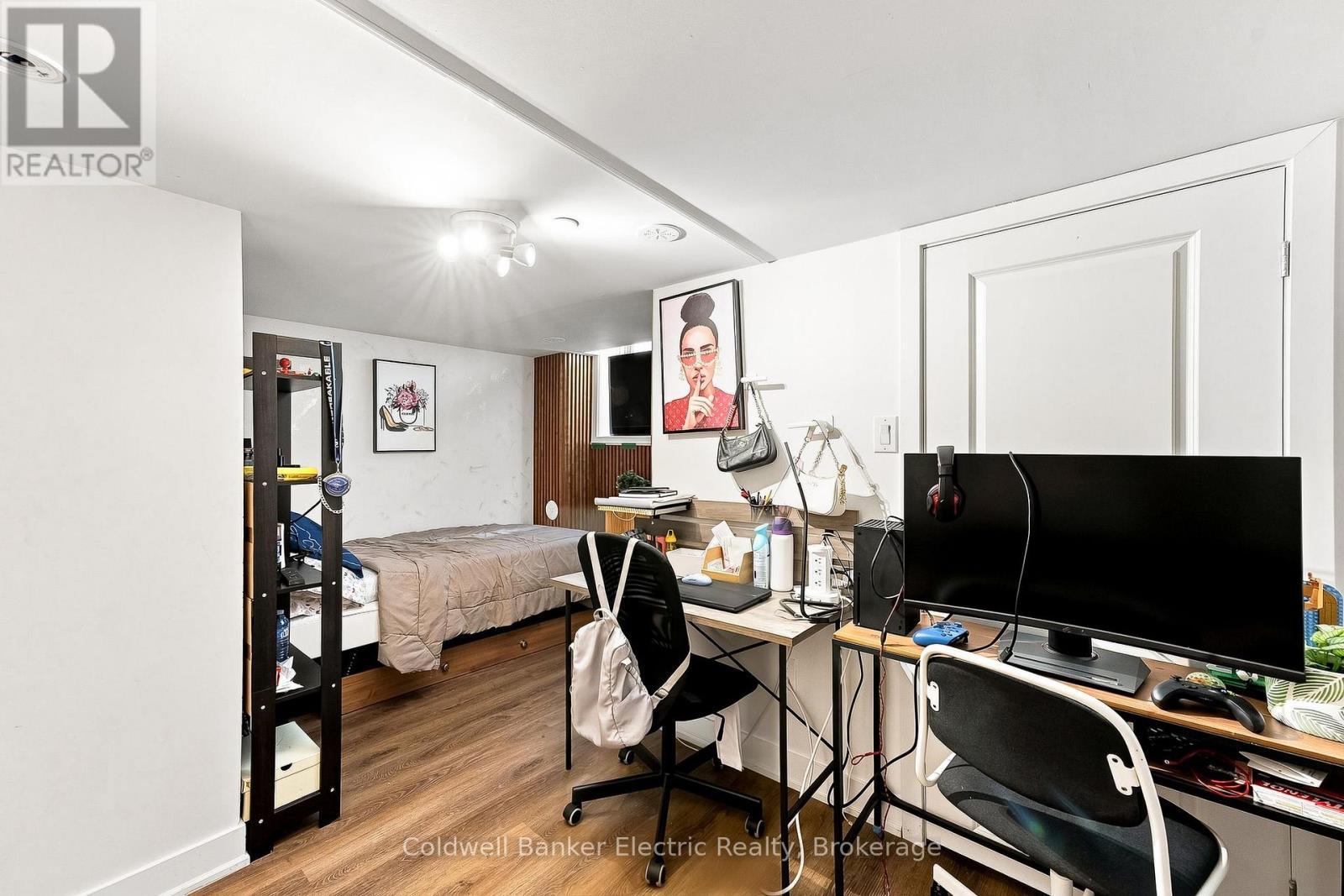 42 William Duncan Road, Toronto (Downsview-Roding-Cfb), ON - Indoor