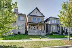 5 APPLEGATE DRIVE East Gwillimbury, ON L9N 0R2