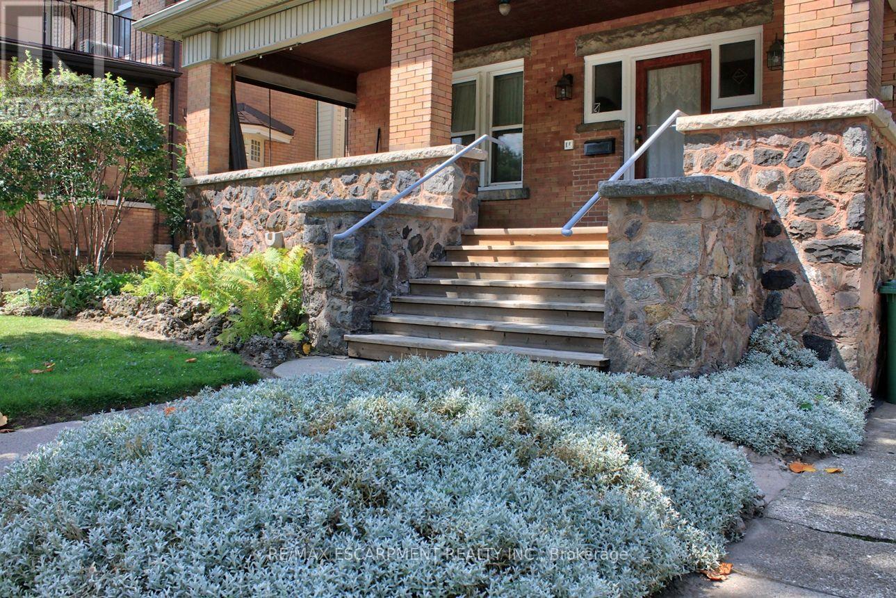 22 Blake Street, Hamilton, ON - Outdoor