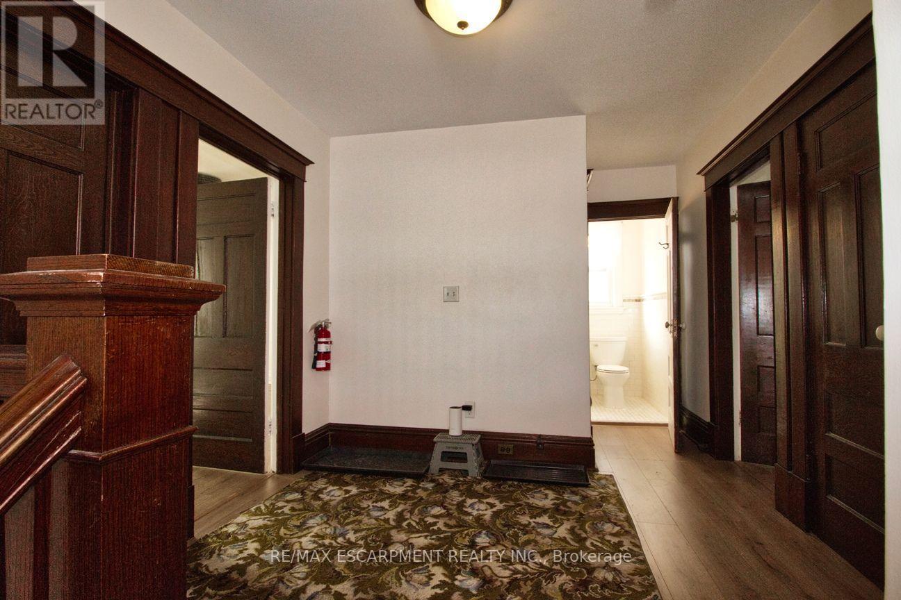 22 Blake Street, Hamilton, ON - Indoor Photo Showing Other Room