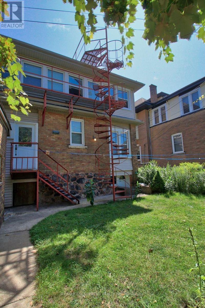 22 Blake Street, Hamilton, ON - Outdoor