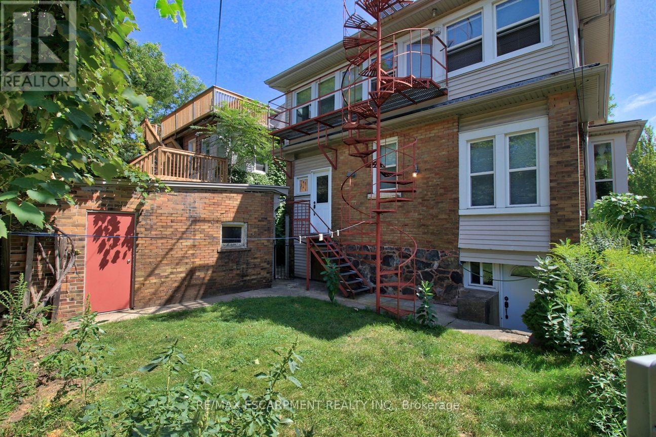 22 Blake Street, Hamilton, ON - Outdoor
