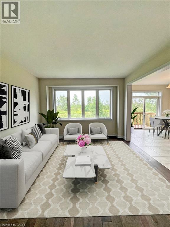 66 Aviron Crescent, Welland, ON - Indoor Photo Showing Living Room