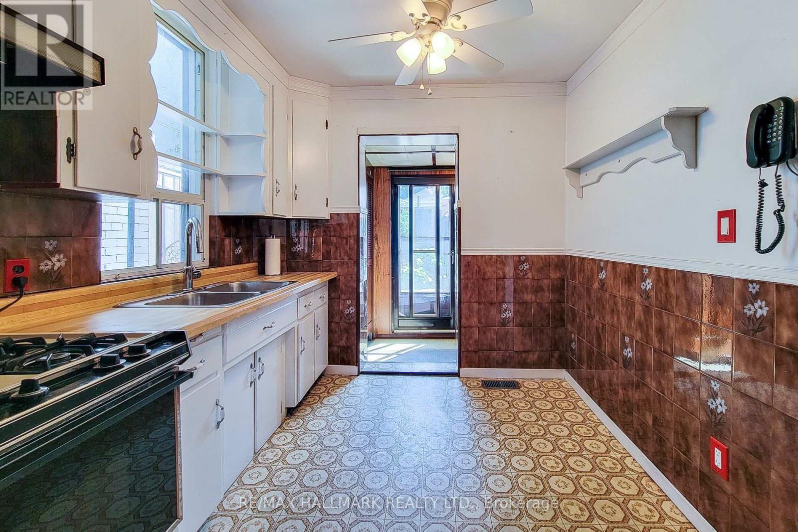 36 Dalkeith Avenue, Hamilton, ON