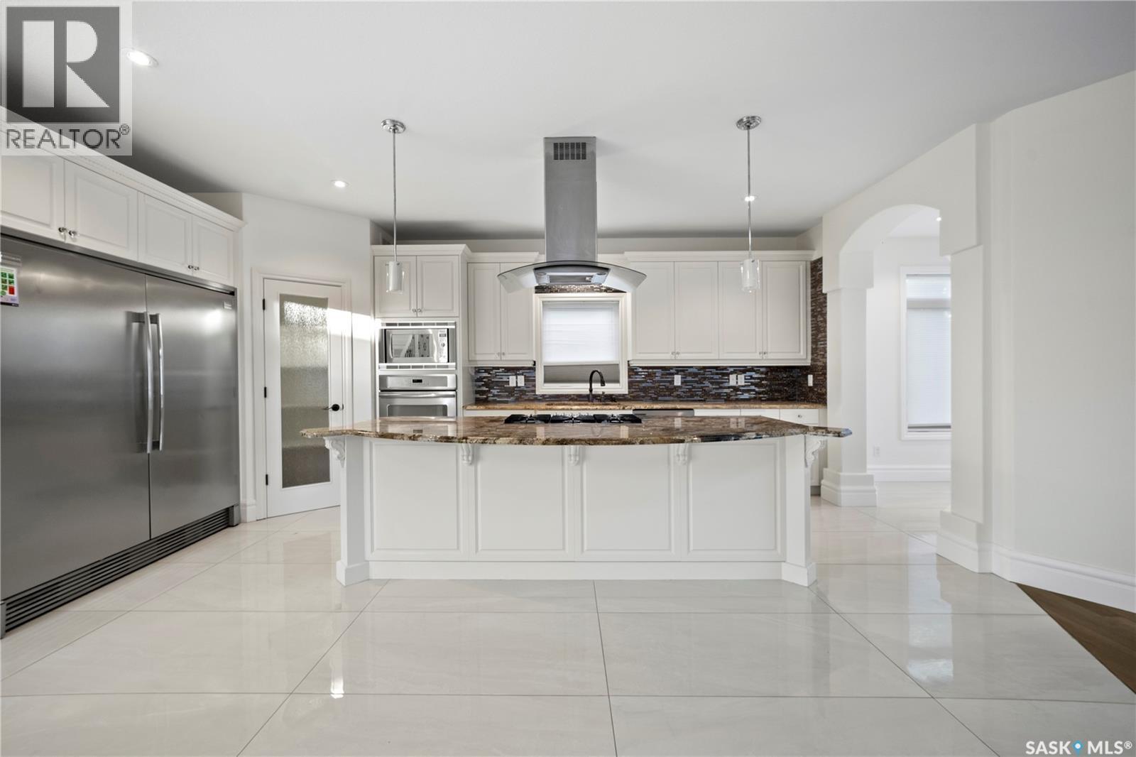4622 Malcolm Drive, Regina, SK - Indoor Photo Showing Kitchen
